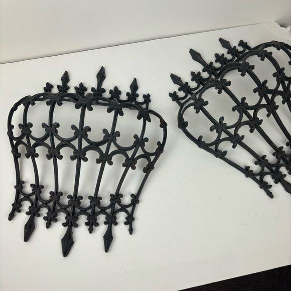 Vintage Burwood pair of faux black wrought iron Spanish, Goth, Garden Gate - Picture 11 of 13
